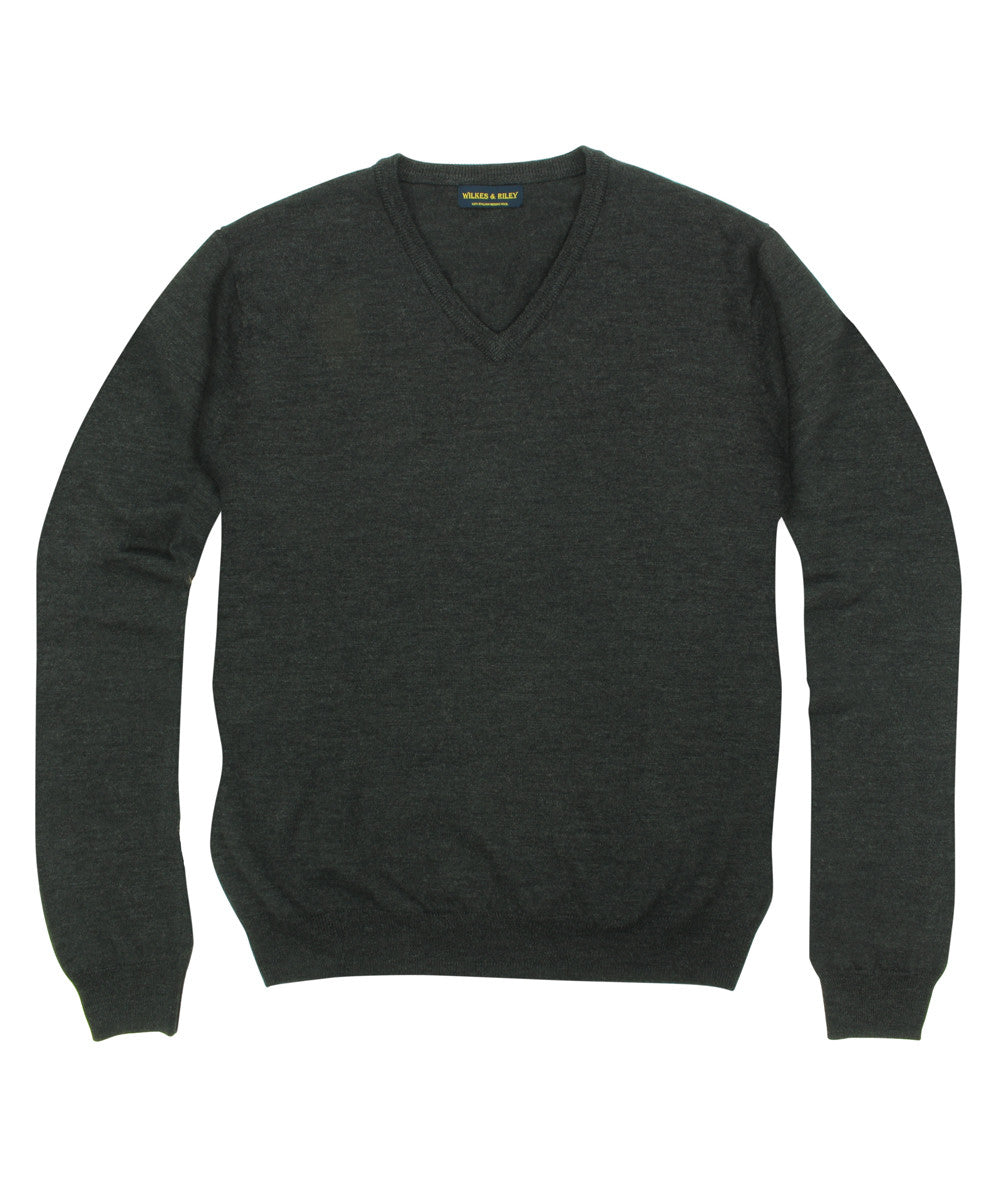 Wilkes & Riley 100% Pure Merino Wool Zegna Baruffa V-Neck Sweater in Charcoal